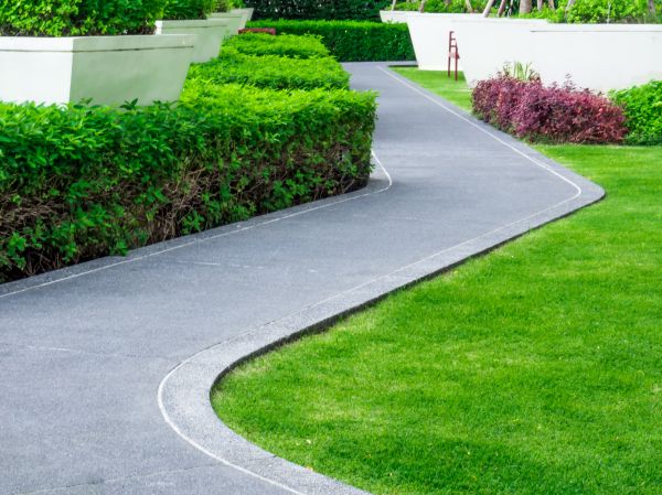 Walkway Curb Installation in New Braunfels