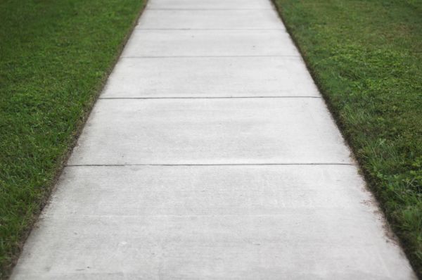 Cost of Concrete Walkway Replacement in New Braunfels
