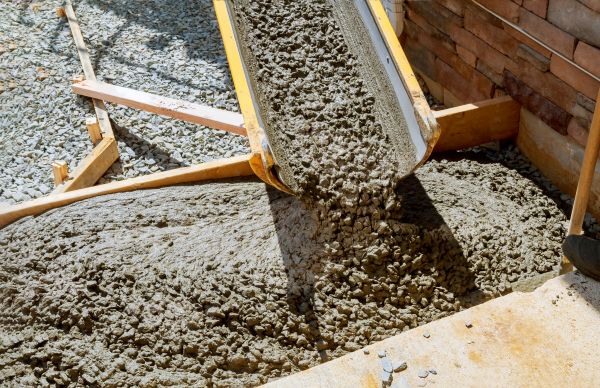 Cement Walkway Pouring in New Braunfels