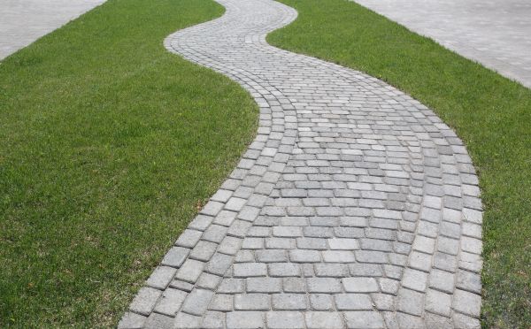Yard Walkway Construction in New Braunfels